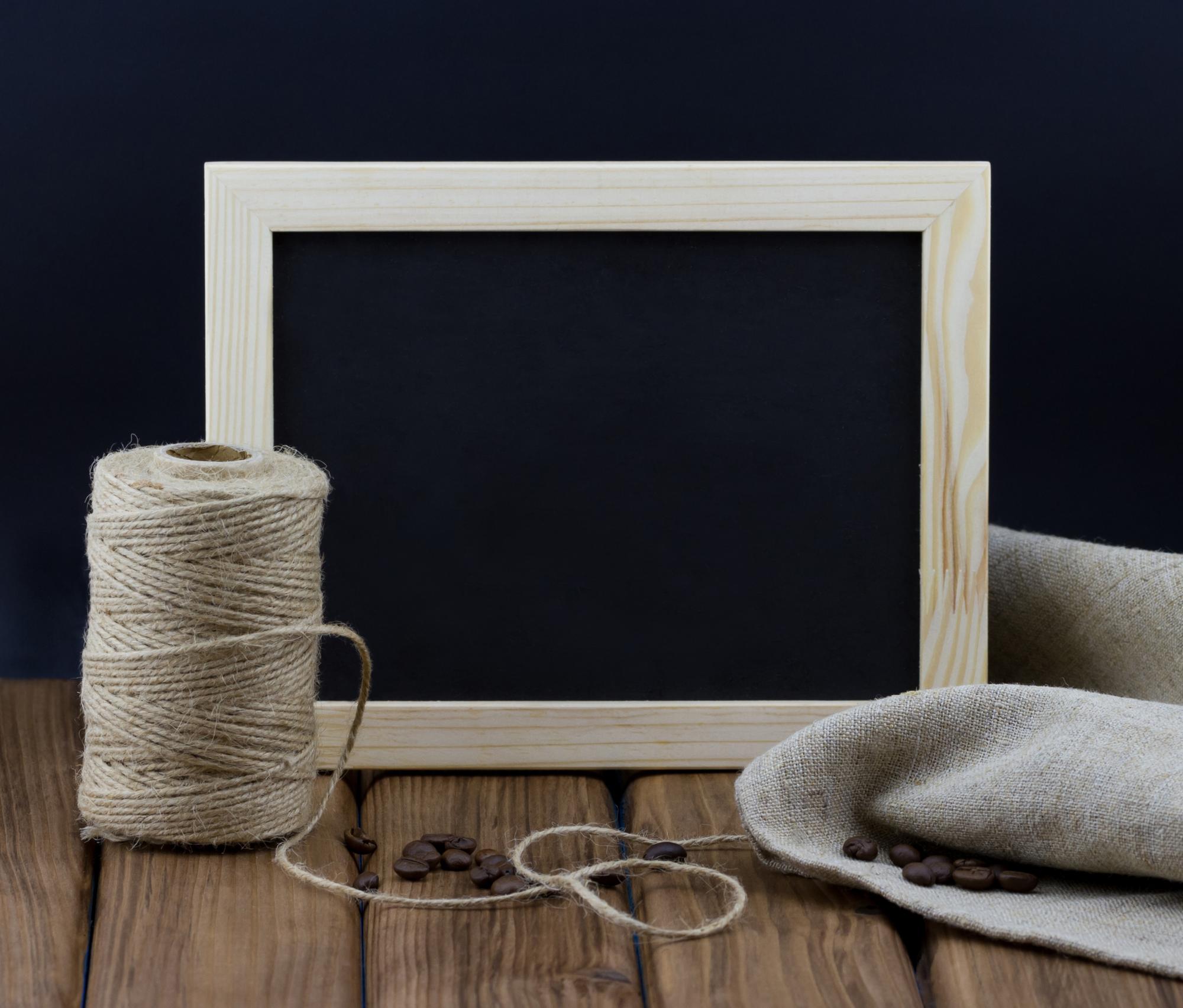atelier workspace with threads and frames